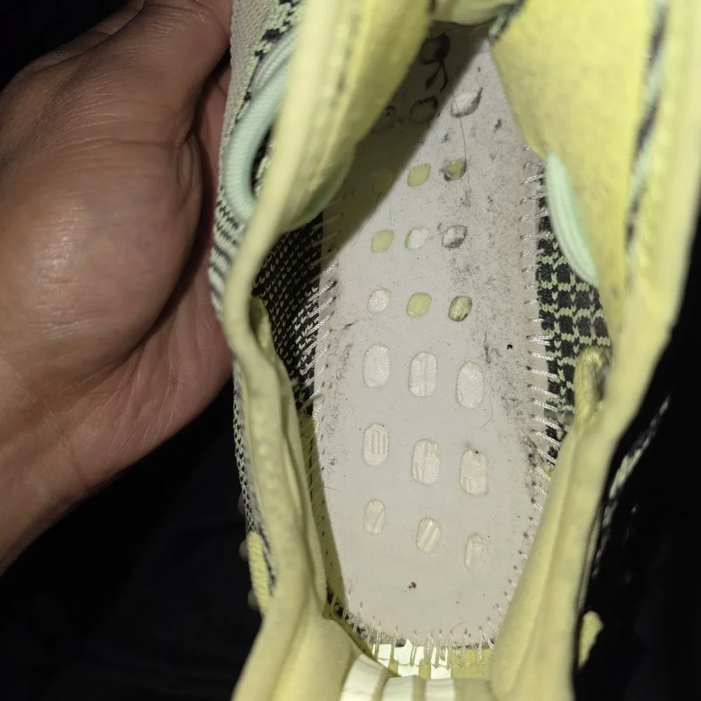 Yeezy Boost 350 V2 Yeezreel Adidas Non-Reflective Mens Size 10.5 Sneakers FW5191